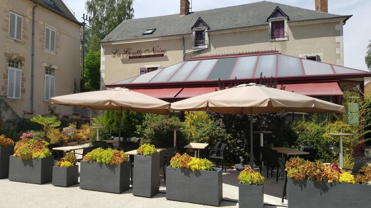 Hotel Restaurant La Goutte Noire Chateaumeillant Exterior photo